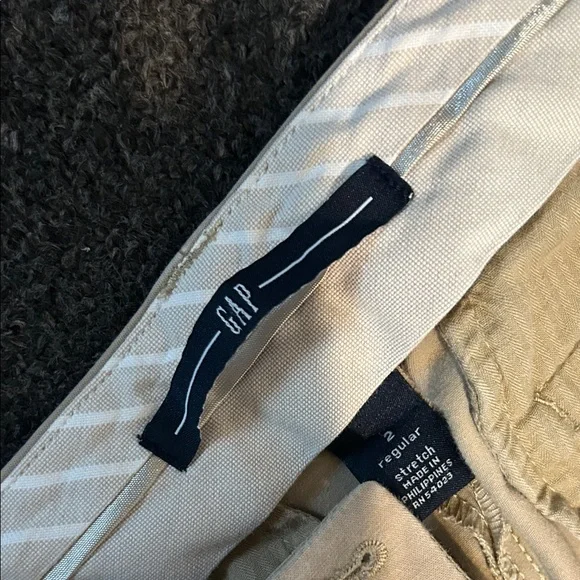 GAP Women's Khaki Chinos - Picture 4 of 12
